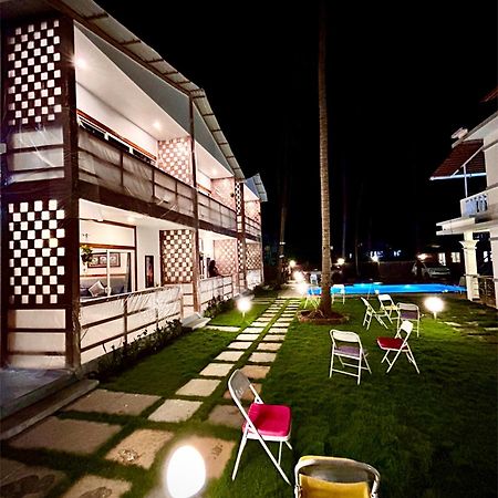 מוריג'ים White Turtle Hotel מראה חיצוני תמונה