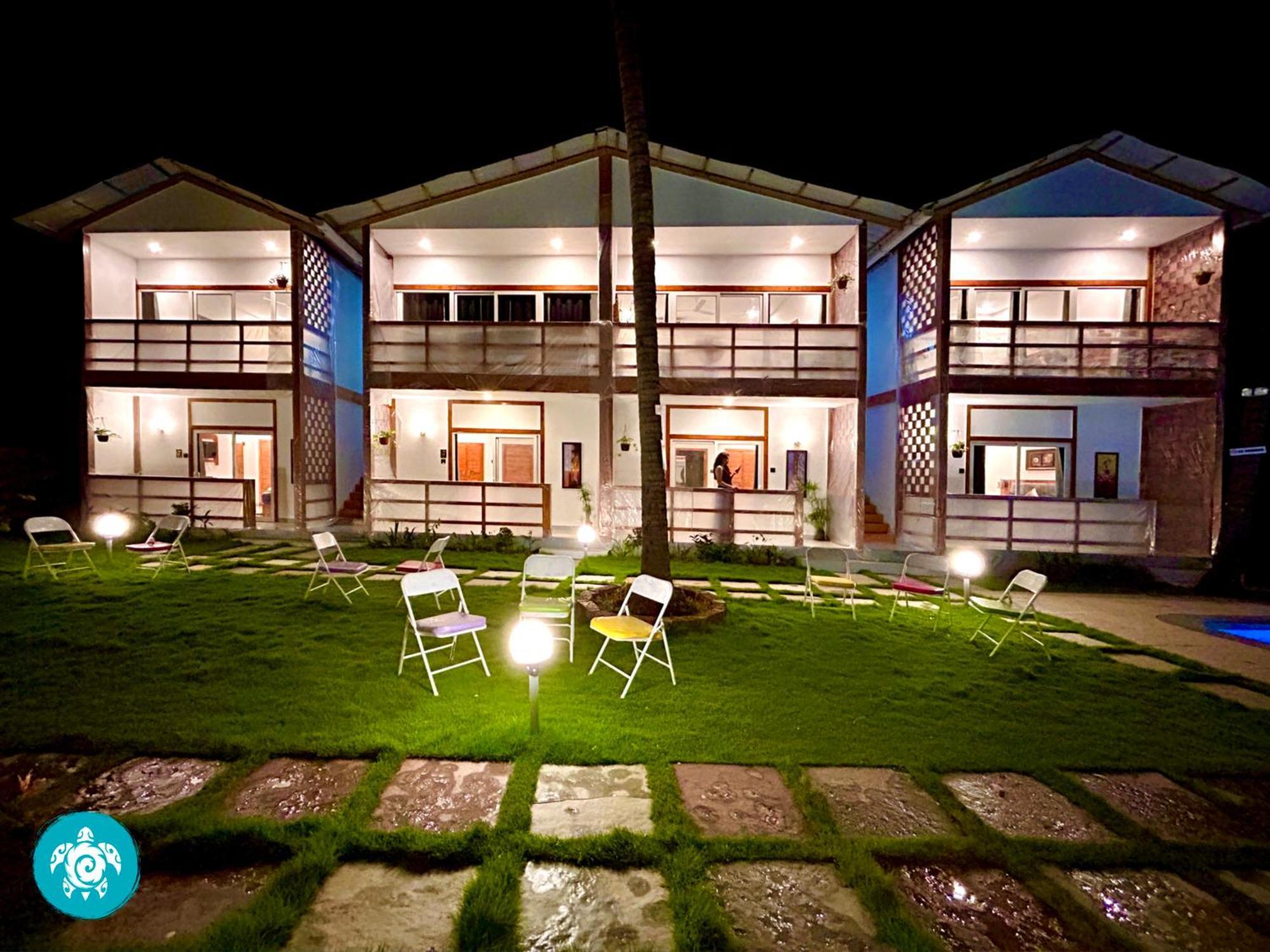 מוריג'ים White Turtle Hotel מראה חיצוני תמונה